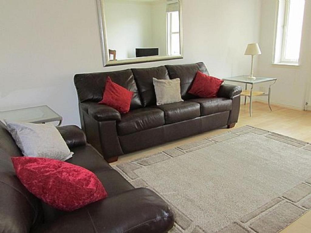 Bridge Street Apartments Инвернесс Номер фото